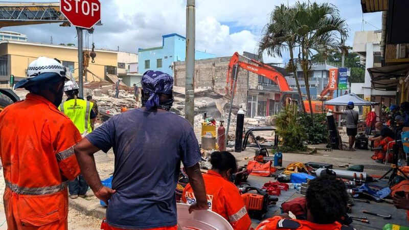 VIDEO. Rescatistas buscan supervivientes tras sismo en Vanuatu; hay 14 muertos