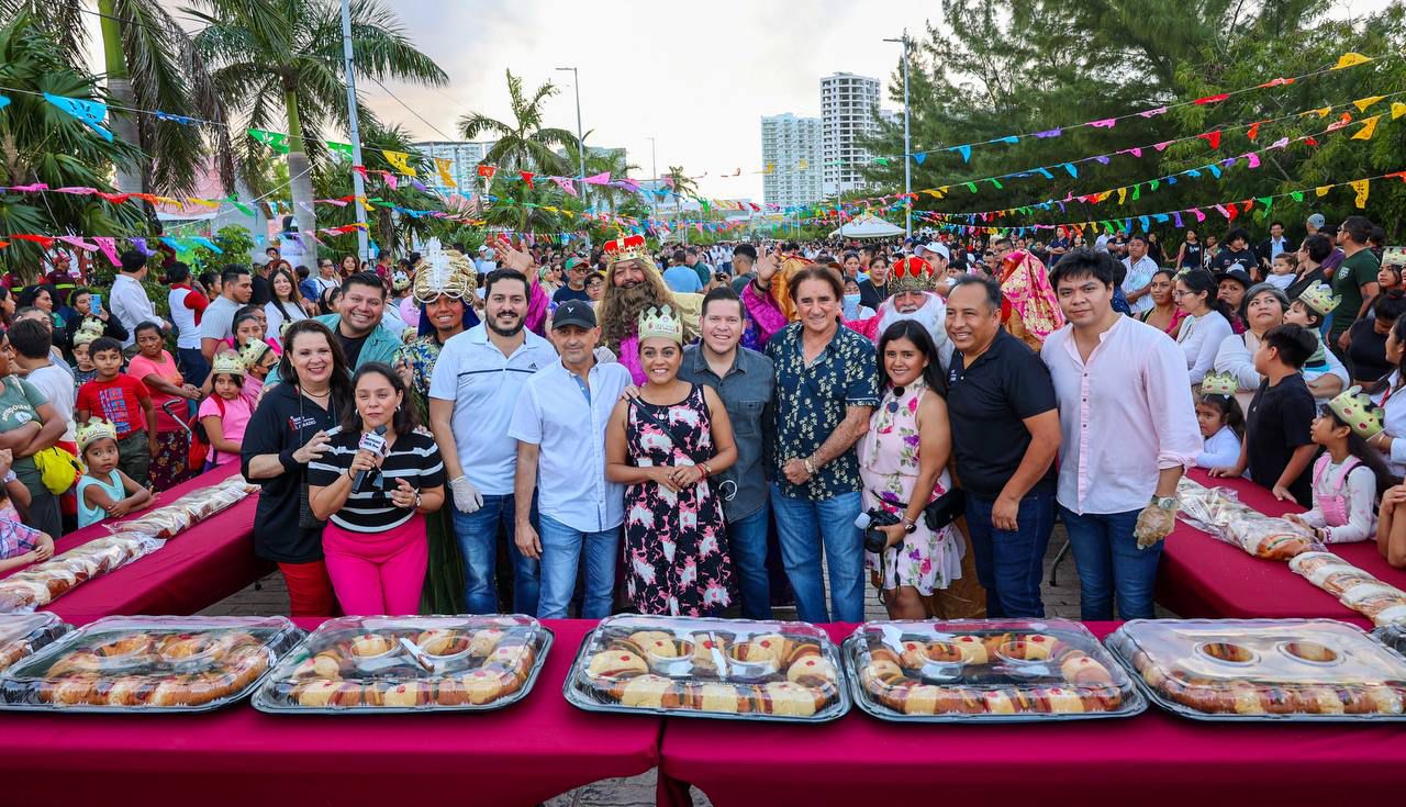 CELEBRA GOBIERNO DE BJ DÍA DE REYES CON “LA ROSCA MÁS GRANDE” EN CANCÚN