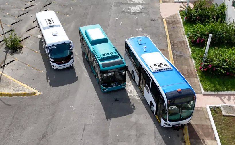 Socavones y hundimientos, riesgos para transporte urbano en Chetumal