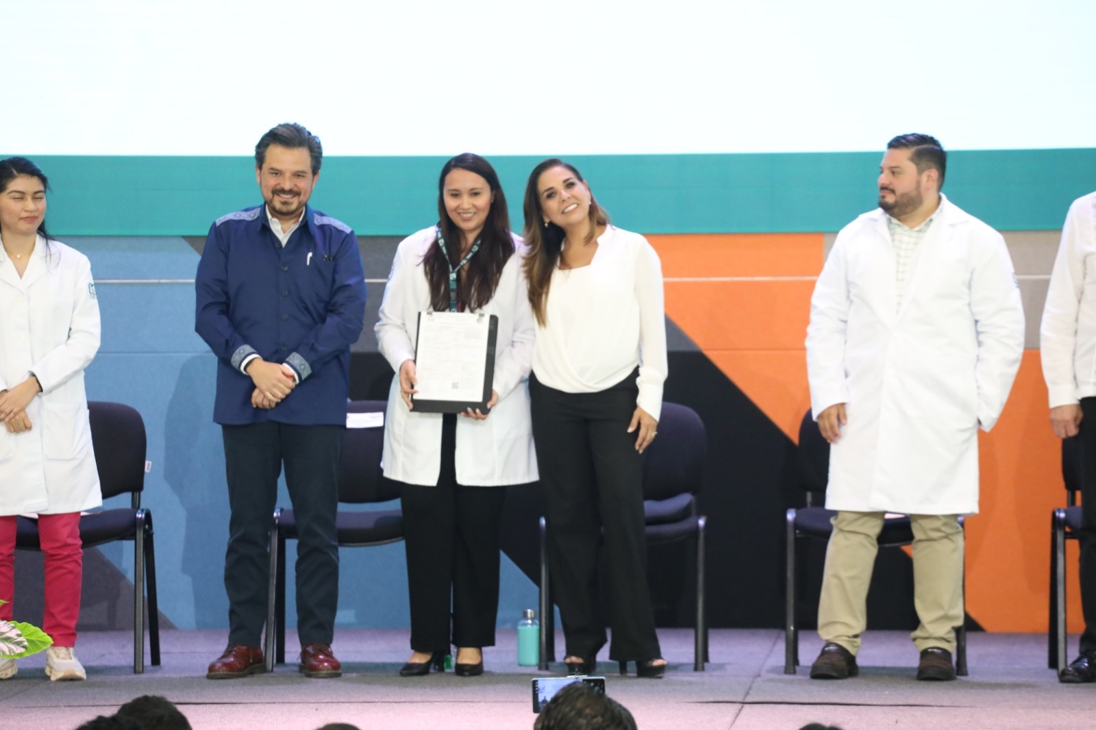 SE INTEGRAN 123 ESPECIALISTAS AL IMSS EN QUINTANA ROO PARA ATENDER Y DAR ESPERANZA A MILES DE FAMILIAS
