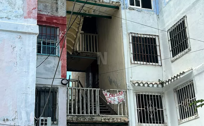En riesgo, al menos 80 edificios de departamentos en Corales