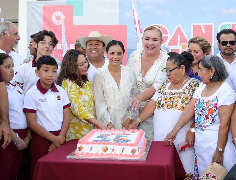 EN EL 56 ANIVERSARIO DE CANCÚN, ANA PATY PERALTA ANUNCIA ENTREGA DE 500 TÍTULOS DE PROPIEDAD