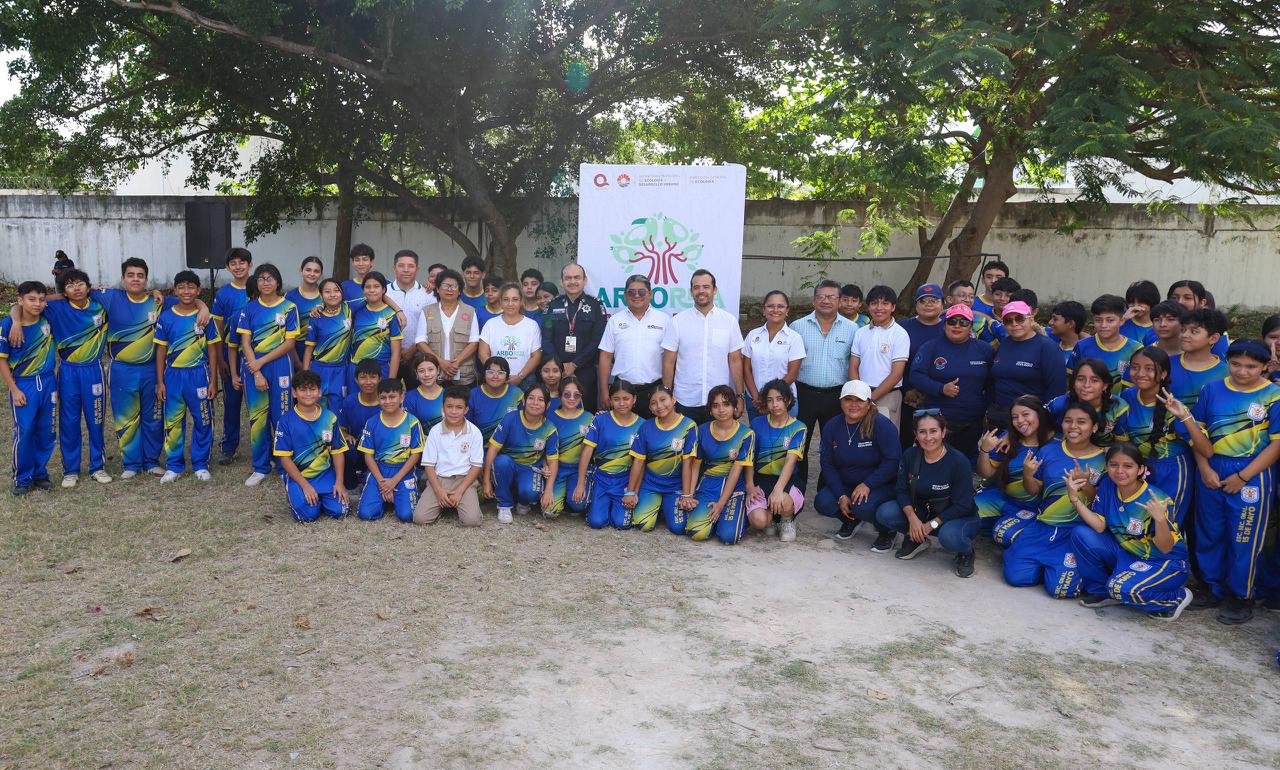 CON “ARBORIZA CANCÚN EN TU ESCUELA” PROMUEVEN UNA CULTURA DE CONSERVACIÓN Y CUIDADO DEL MEDIO AMBIENTE 