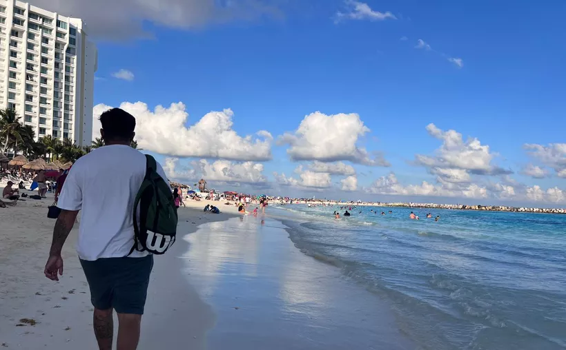 Playas de Cancún con niveles bajos de sargazo ante registro 2025