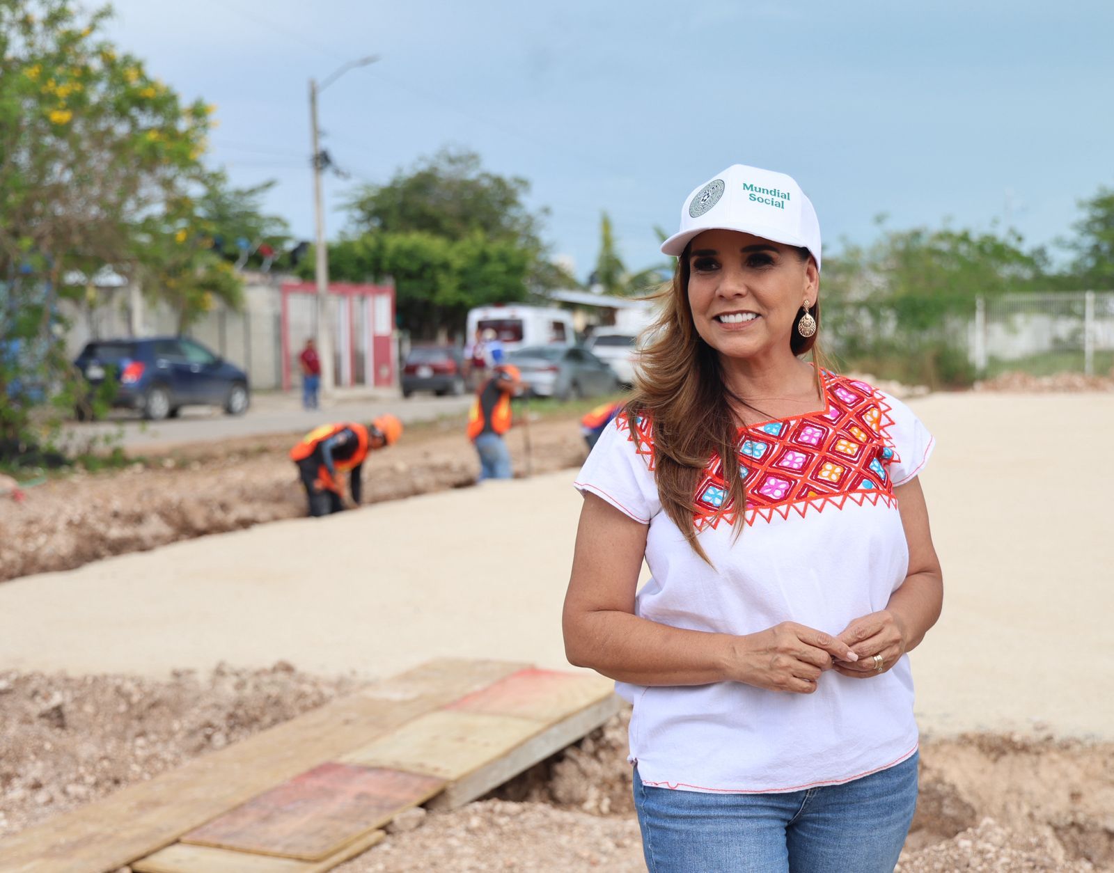 Supervisa Mara Lezama cancha en Las Américas III, como parte del programa federal del “Mundial Social 2026”