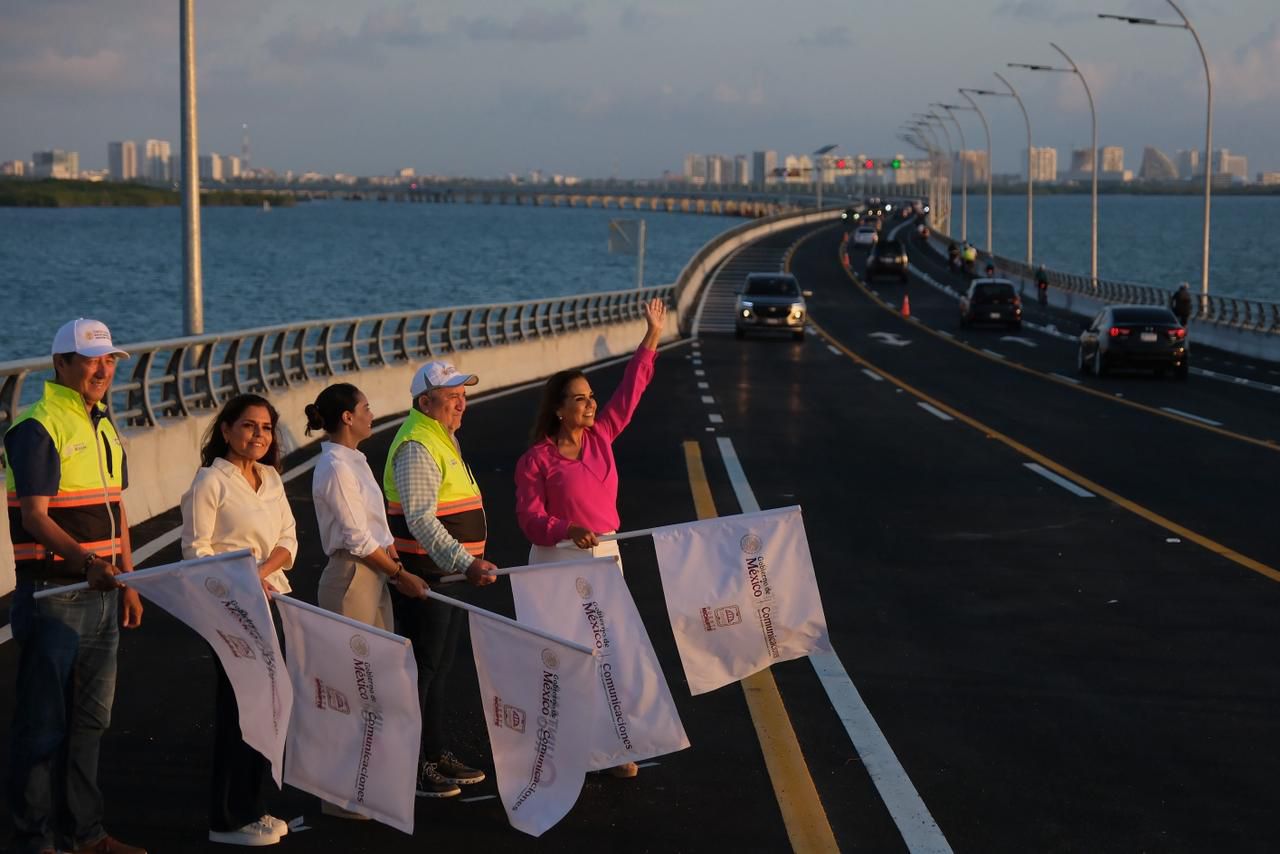 Puntual, a las 6:30 de la mañana Mara Lezama abre a la circulación el majestuoso Puente Vehicular Nichupté